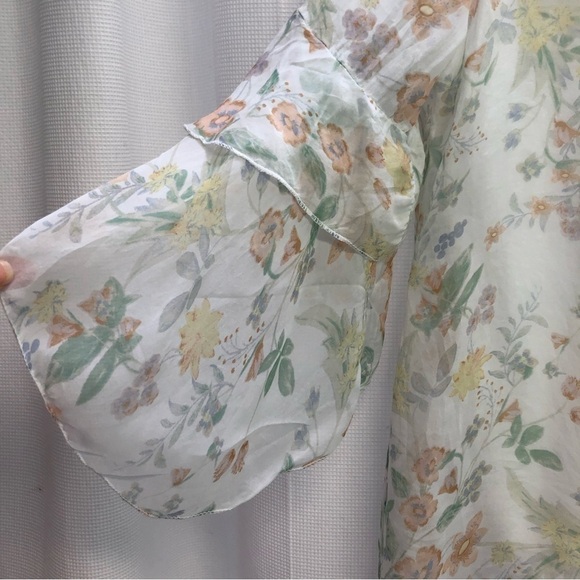 - Giusy 100% Silk White Floral Sheer Boho Blouse Small romantic - Picture 3 of 10